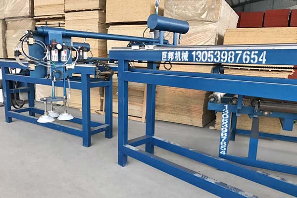 人造板機(jī)械設(shè)備（送板機(jī)）